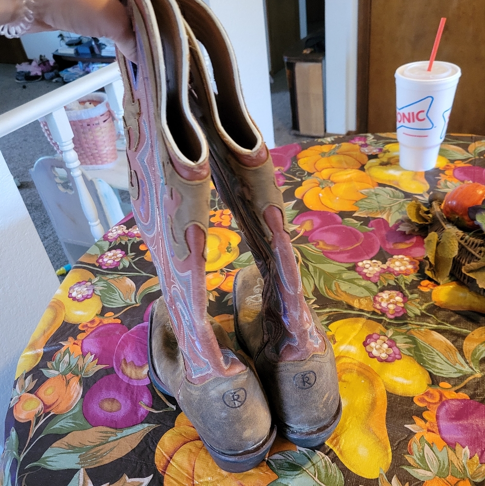 Tony Llama Boots